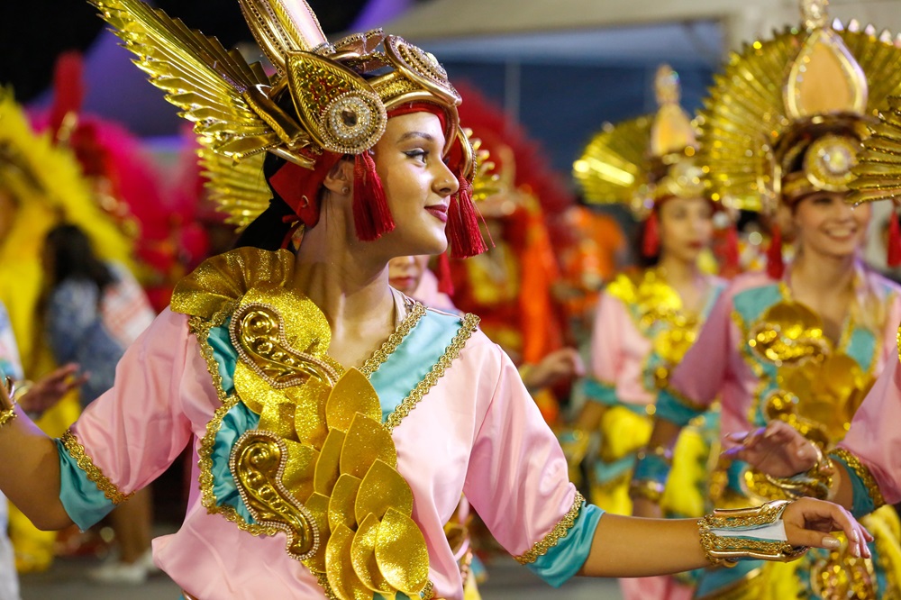 AO VIVO: Acompanhe o primeiro dia de desfiles do Grupo Especial das Escolas de Samba de São Paulo