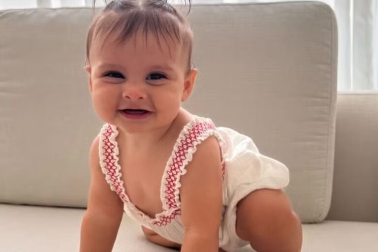 Neymar posta foto da filha Helena e encanta a web
