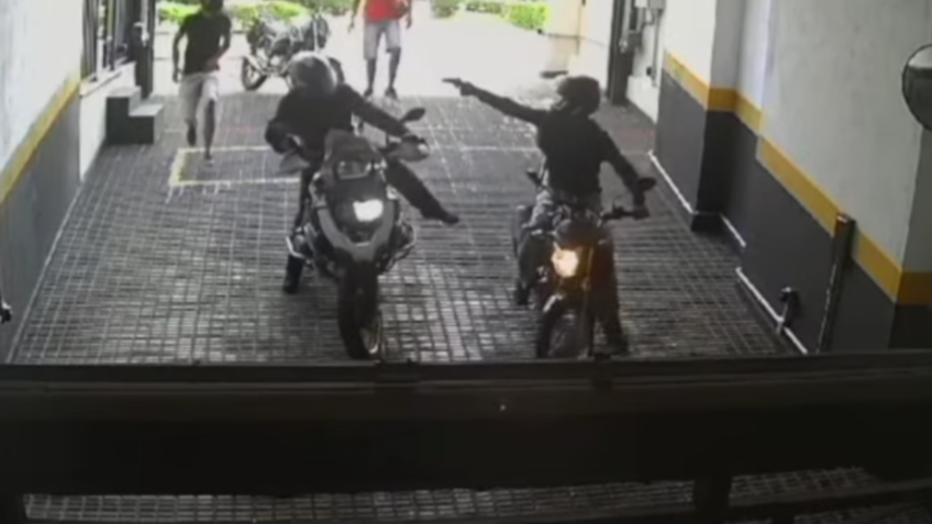 Ladrões roubam moto de luxo em garagem na zona sul de SP