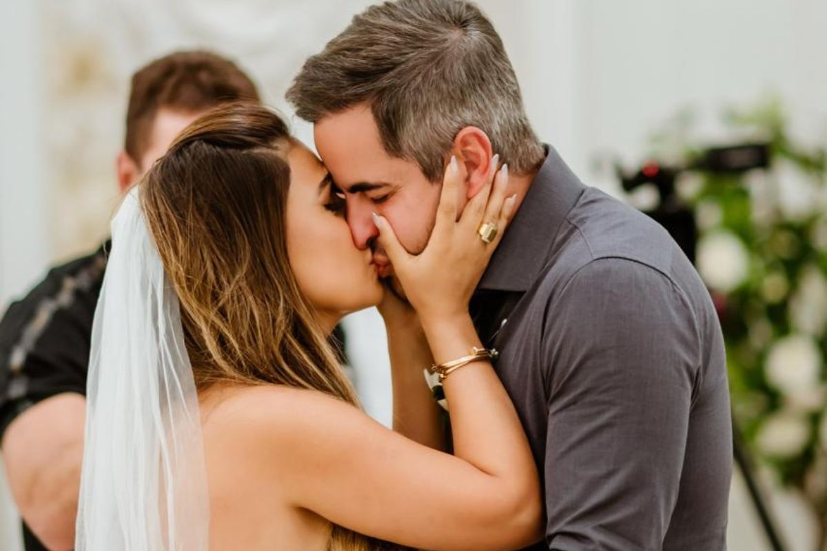 Fotos: Simone Mendes e Kaká Diniz renovam os votos do casamento