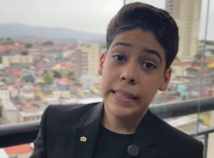 Conselho Tutelar proíbe que pastor adolescente permaneça pregando em igrejas