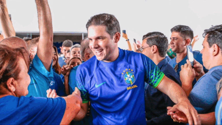 Hugo Motta diz que 2ª camisa do Brasil continua sendo azul