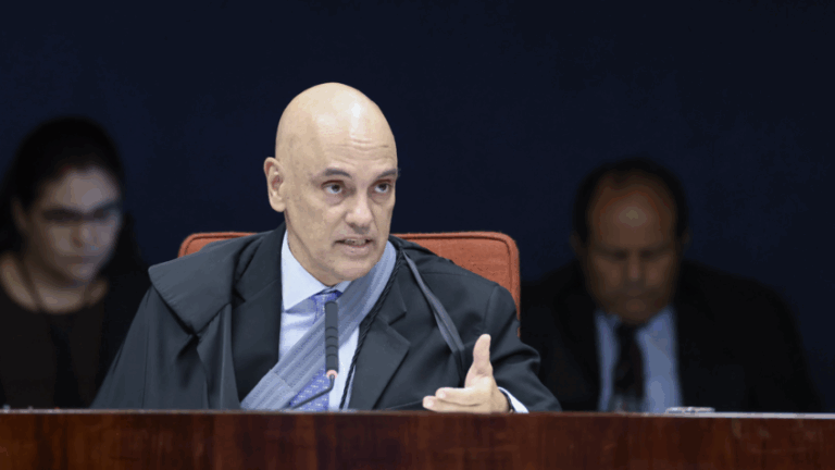 Moraes convoca testemunhas de Bolsonaro e mais 7