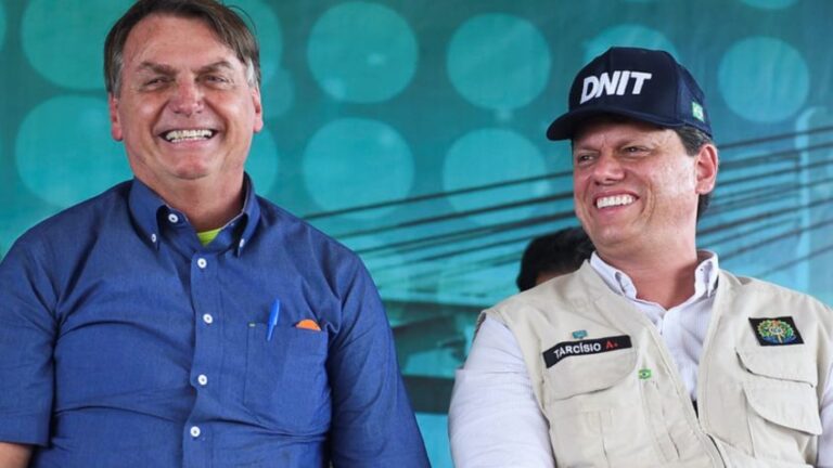 Bolsonaro indica Tarcísio e mais 14 como testemunhas no STF