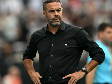 Artur Jorge, ex-técnico do Botafogo, vive marasmo no Catar em meio a escândalo pessoal