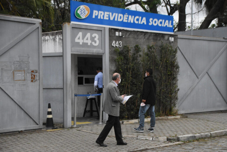 Oposição ao governo Lula diz ter número necessário para CPI mista do INSS 