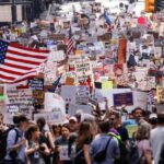 Manifestantes tomam às ruas de várias cidades dos EUA em protestos contra Trump