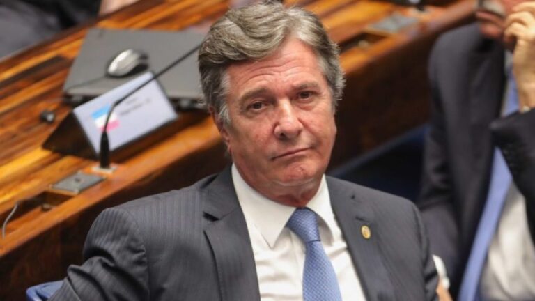 Collor usará tornozeleira e não poderá receber visitas, determina Moraes