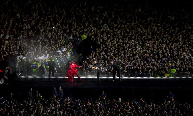 Polícia impede ataque a bomba em show de Lady Gaga no Rio de Janeiro