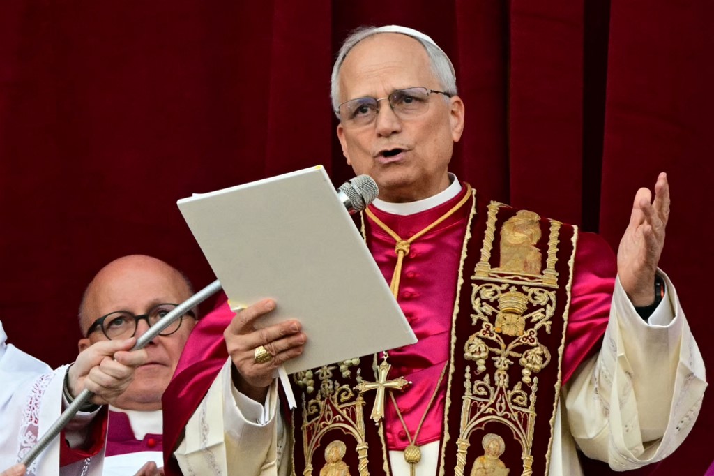 Leão XIV compartilhou artigos com críticas a Trump e Vance antes de se tornar papa