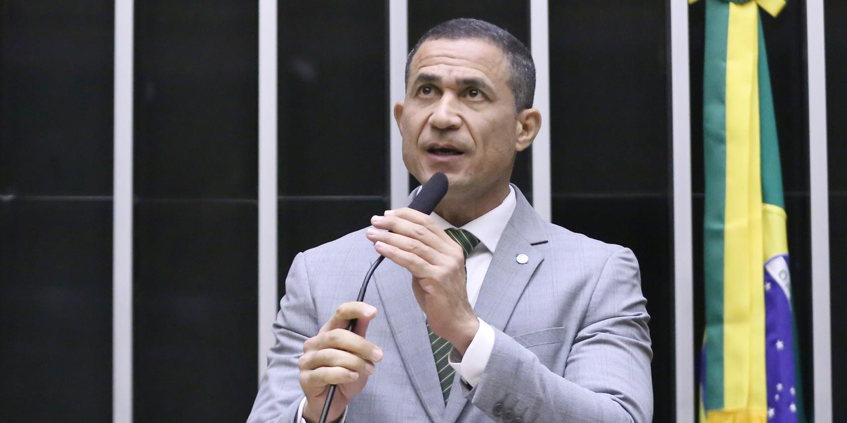 Comissão aprova revisão de pensões a dependentes de PMs e bombeiros