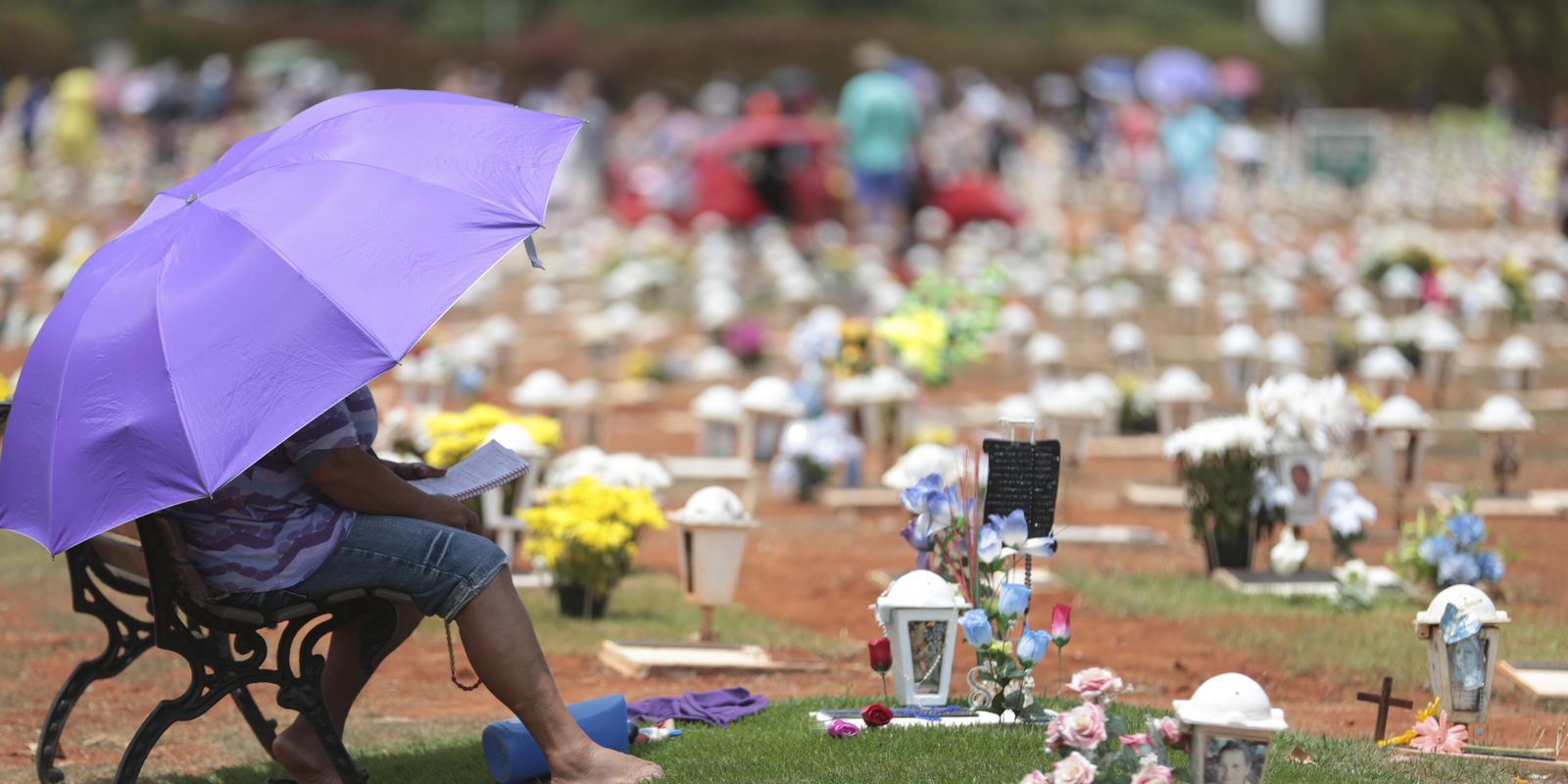 Grupos terapêuticos ajudam mães a lidar com “dor inominável” do luto 
