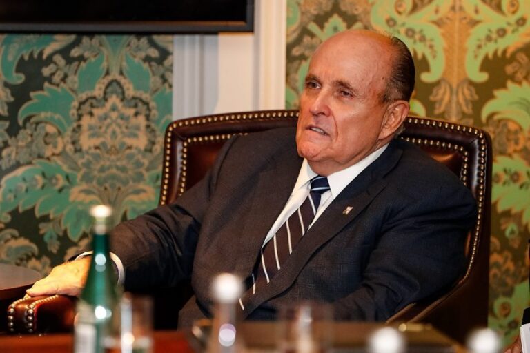 Trump nomeia Giuliani para liderar força-tarefa da Copa do Mundo 2026