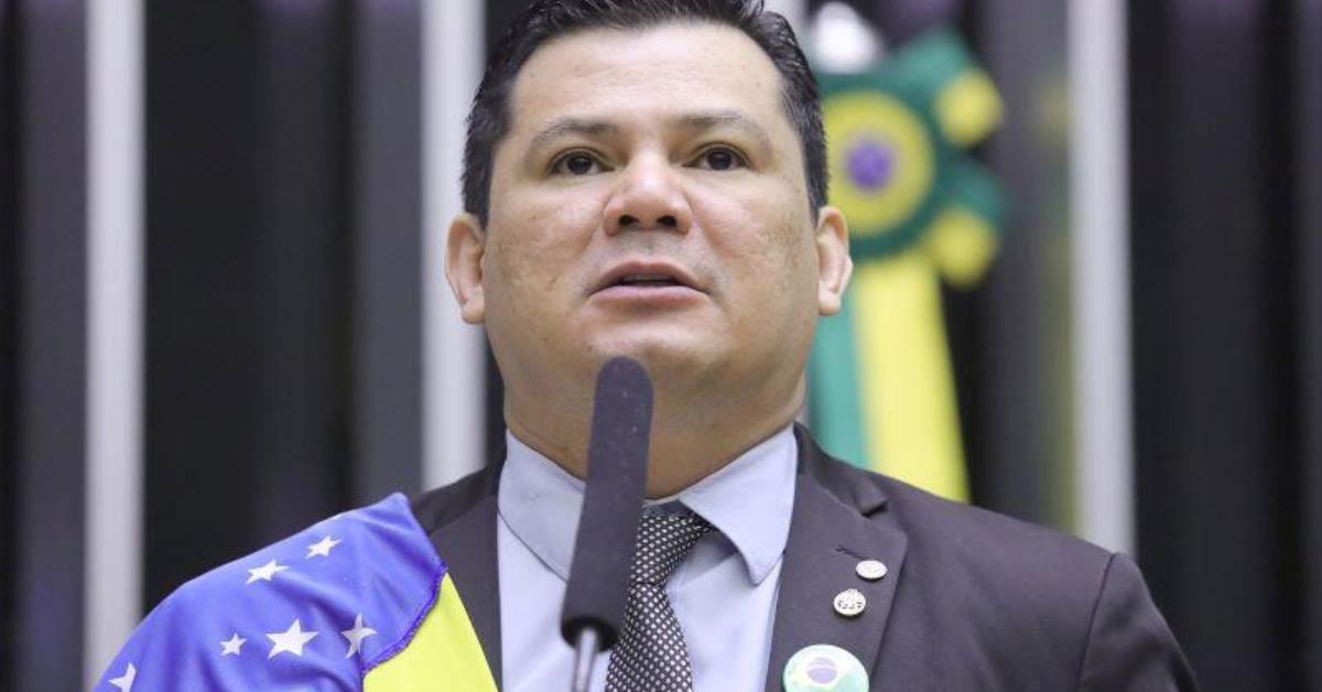 Conselho de Ética discute suspensão para Gilvan da Federal. Acompanhe