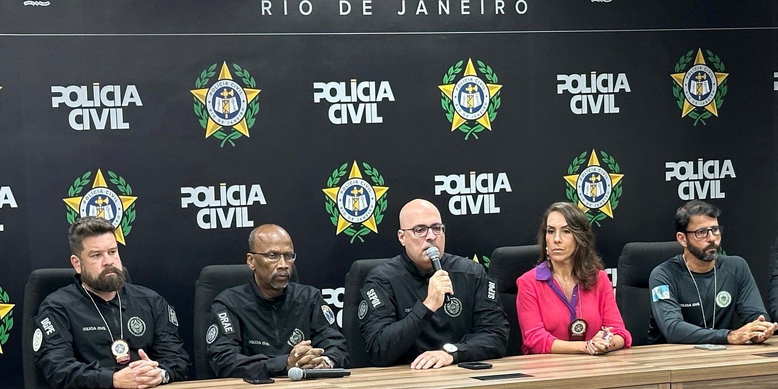 Polícia diz ter impedido ataque com explosivos no show de Lady Gaga