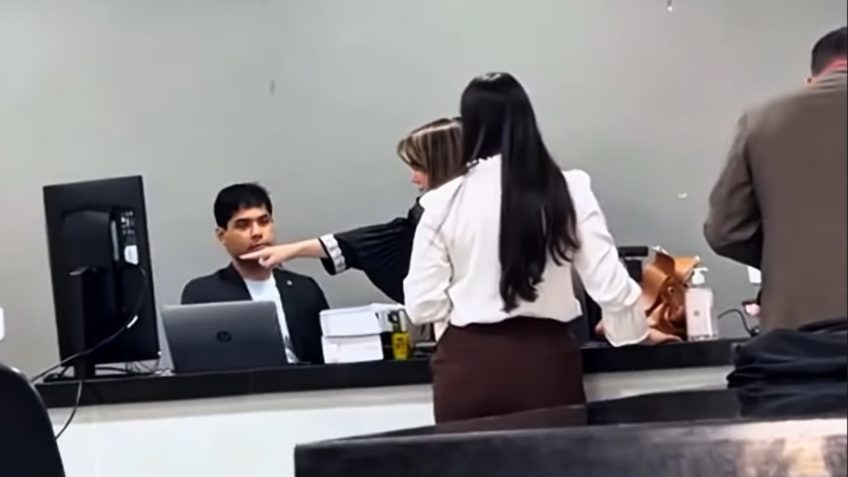 Juíza suspende sessão após discussão com promotor: “Quem manda sou eu”
