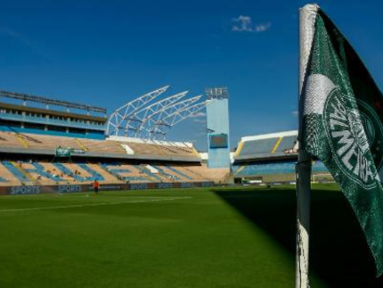 Após críticas do Palmeiras, federação paulista reverte interdição da Arena Barueri