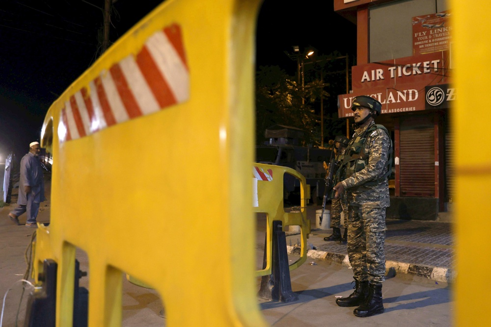 Índia bombardeia alvos ‘terroristas’ do Paquistão