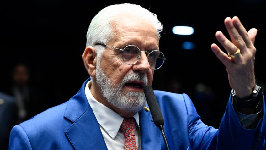 Jaques Wagner diz que disputará a reeleição ao Senado em 2026