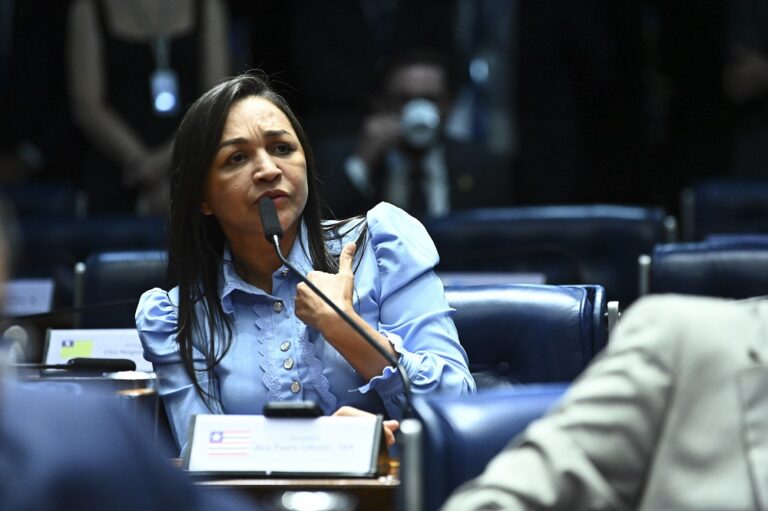 Proposta de redução da jornada de trabalho ganha força no Senado