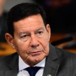 Em depoimento, Mourão nega conhecimento da minuta do golpe
