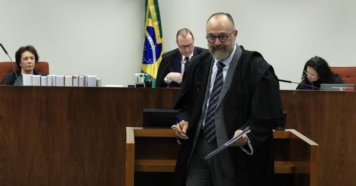 Defesa de acusado por golpe: É muito difícil um pai atacar o filho