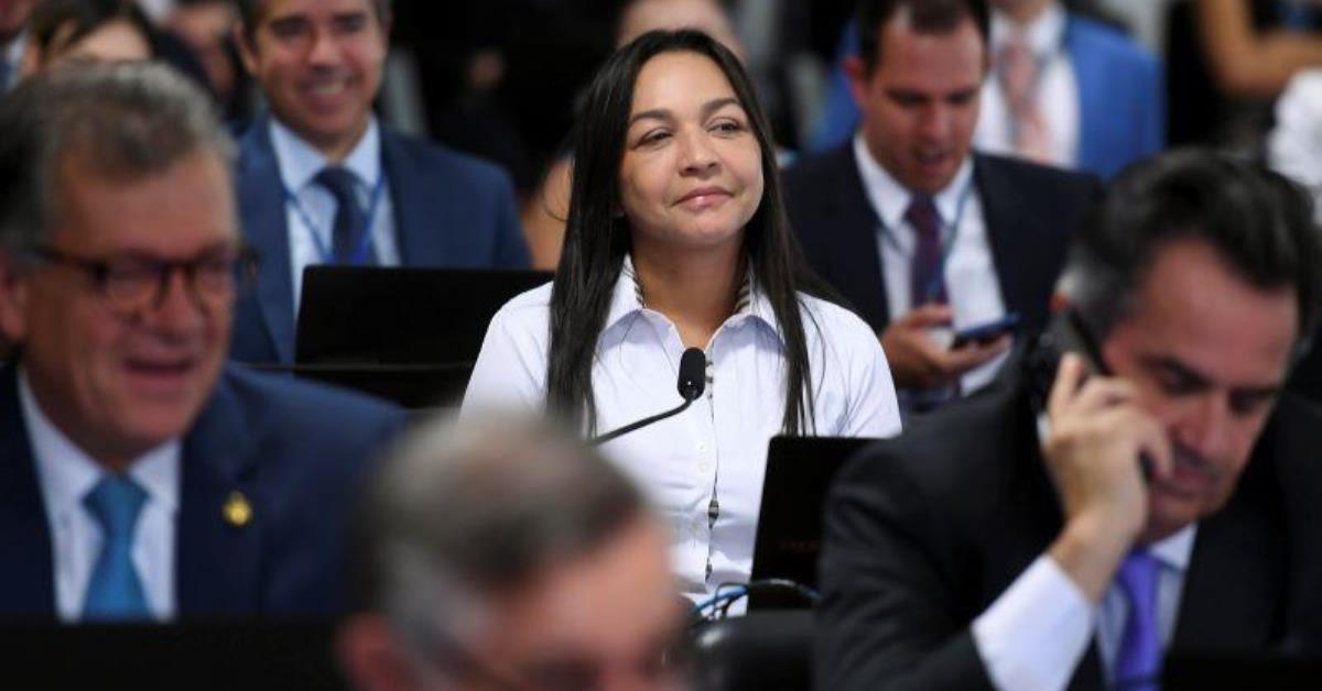 Eliziane Gama leva proposta de fim da jornada 6×1 ao Senado