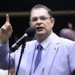 Sóstenes diz ao STF que não é obrigado a explicar fala sobre emendas