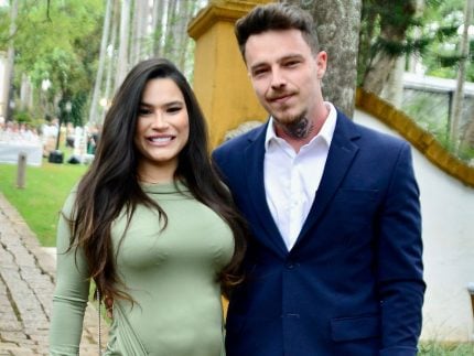 Ex-A Fazenda Raissa Barbosa confirma fim do namoro e desabafa sobre término por WhatsApp