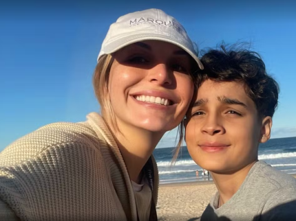 Atriz quer congelar corpo do filho de 13 anos para “possível ressurreição”
