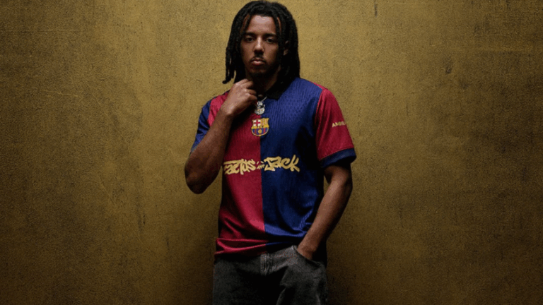Barcelona arrecada 1,5 mi de euros com camisa de Travis Scott