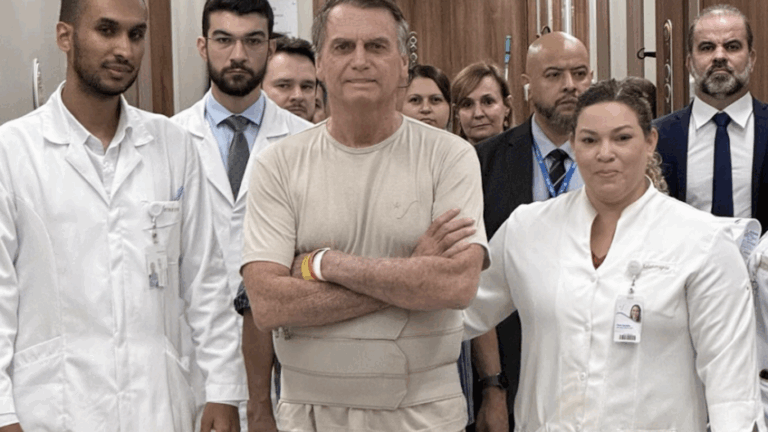 Bolsonaro segue estável e sem previsão de alta, diz boletim