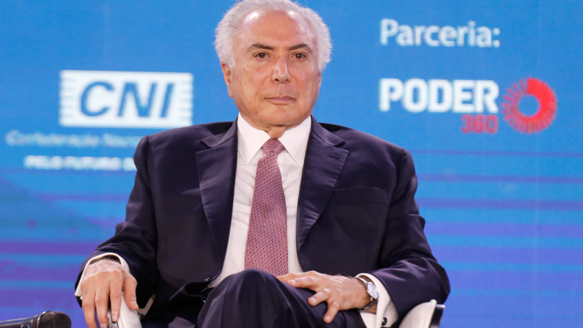 Temer viraliza em campanha presidencial fictícia no Instagram