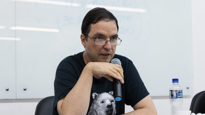 “PT virou o velho MDB”, diz professor sobre rumos da esquerda