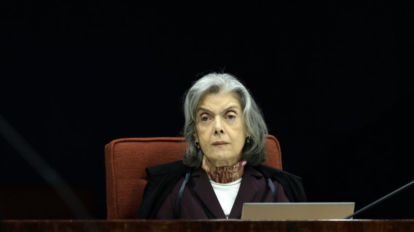 Dino cita Cármen Lúcia como “antiguidade” e ministra rebate