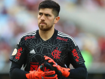 Flamengo reformula esquema de segurança em desembarques após tentativa de assalto