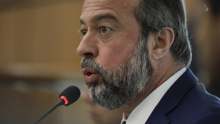 Silveira negociará investimento de R$ 50 bi do TikTok no Ceará