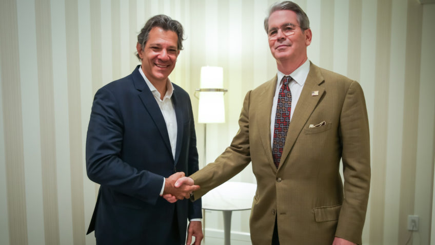Haddad se reúne pela 1ª vez com secretário do Tesouro do governo Trump