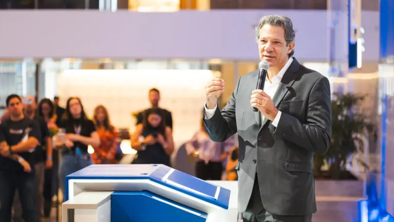 B3 e Haddad lançam sistema que automatiza declaração de ações