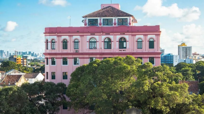 como Dona Rosa salvou o Hotel Central