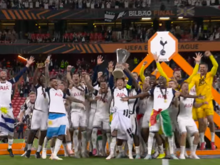 Tottenham conquista Liga Europa e encerra 17 anos de jejum com vitória sobre o United