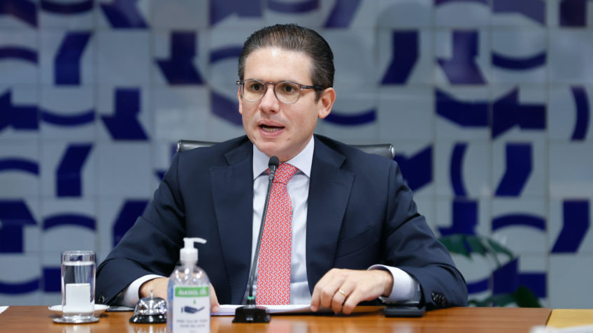 Motta aciona Itamaraty para tirar prefeito de João Pessoa de Israel