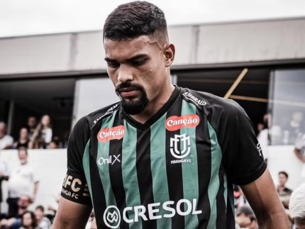 Jogador é acusado de tentar combinar cartão amarelo antes de partida na Série C