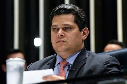 Pressionado no Congresso, Davi Alcolumbre admite instalação da CPMI do INSS