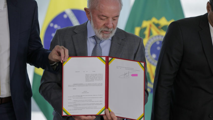 Governo proíbe ensino à distância para cursos de saúde e direito