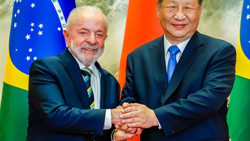 Relação entre Brasil e China “nunca foi tão necessária”, diz Lula