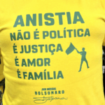 Público grita “anistia já” em evento com Michelle Bolsonaro