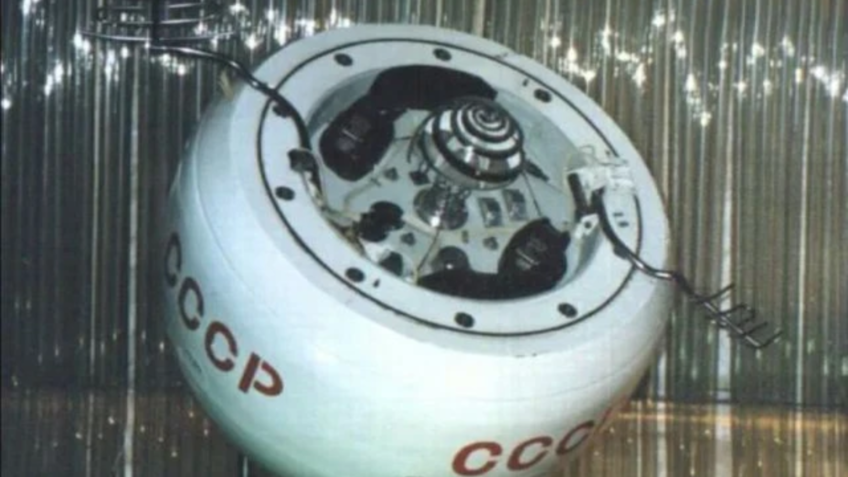 Nave Kosmos 482 cai no oceano Índico após 53 anos no espaço
