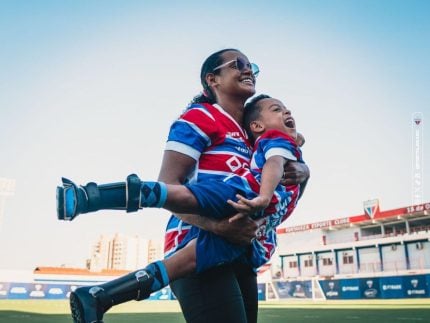 Fortaleza realiza sonho de uma mãe atípica e seu filho Miquéias