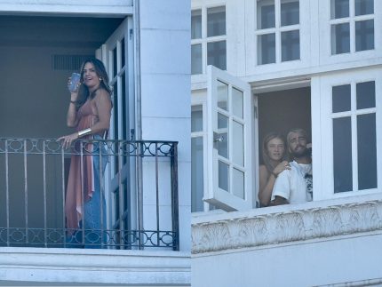 Pedro Scooby, Cíntia Dicker e Livia Rossy aparecem em janela do Copacabana Palace e posam para fãs